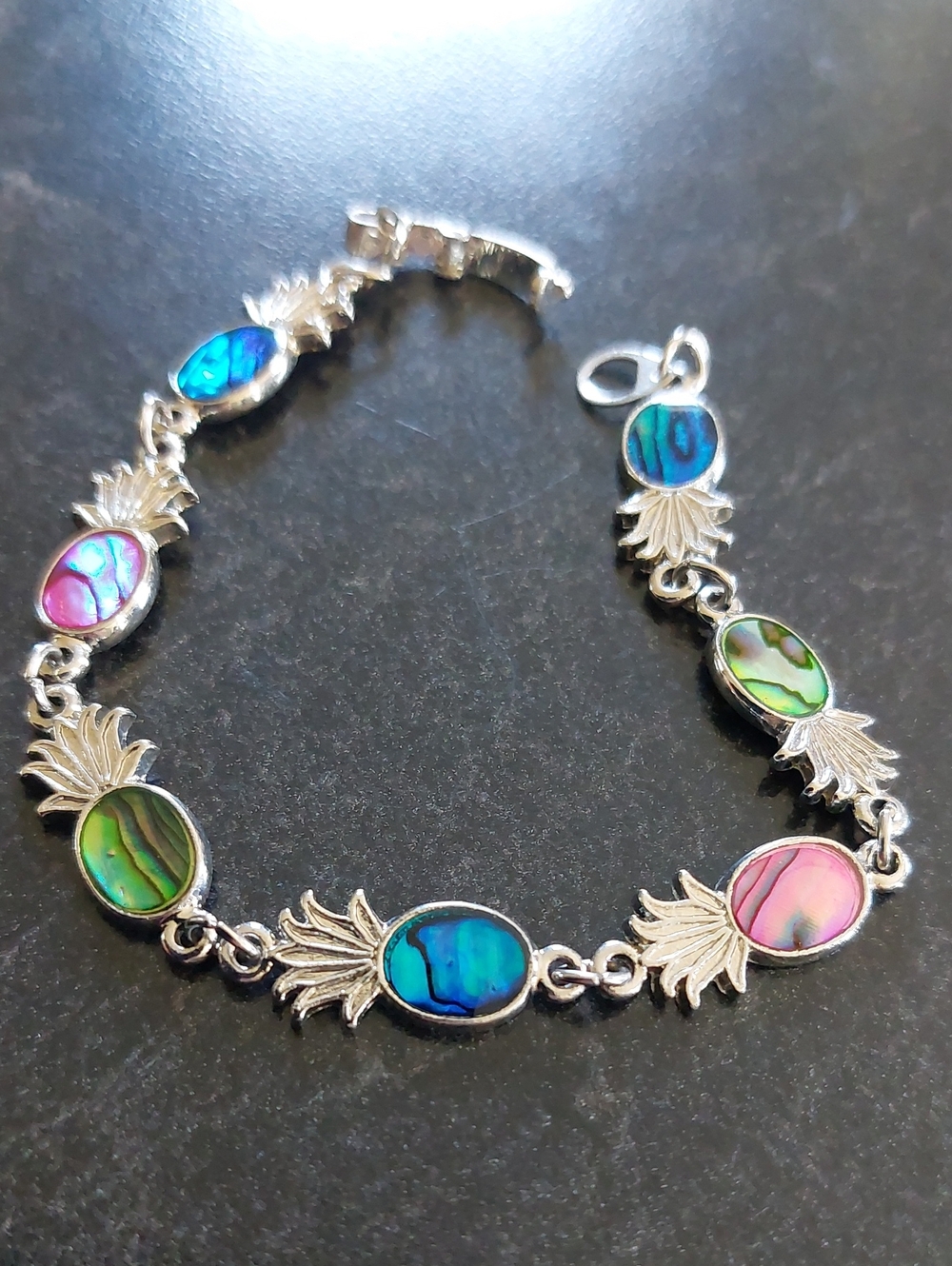 ๐5/$25 Vintage SJ Signed Silvertone Abalone Pineapple Link Bracelet 7.25" - Picture 1 of 5